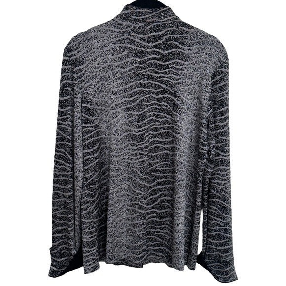 Chico's Travelers Silver Animal Print Long Sleeve Button Front Cardigan Size S - Picture 5 of 10